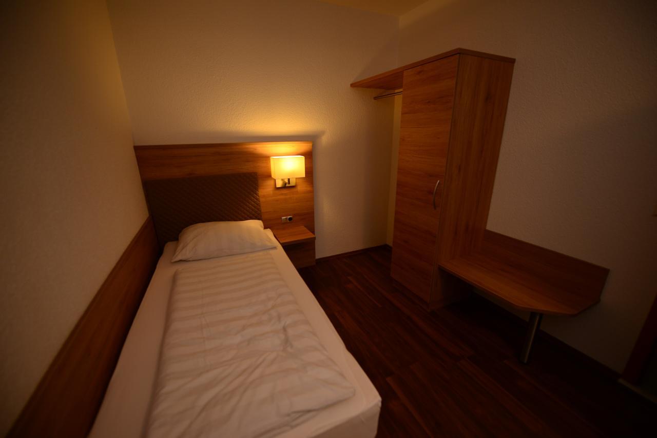 Hotel Linde Щутгарт Екстериор снимка